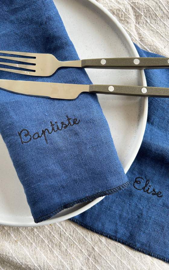 Serviette de table en lin bleu marine - Personnalisable